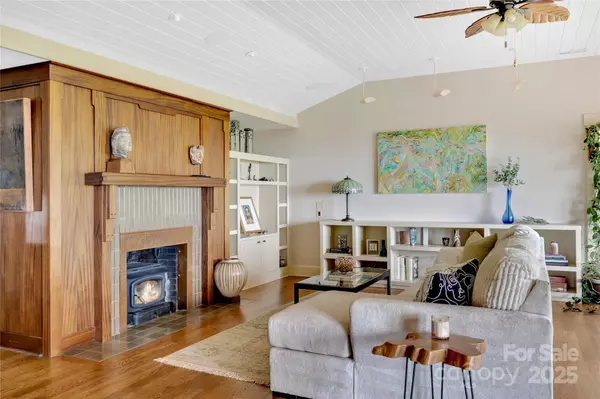 Asheville, NC 28804,24 Westhaven DR