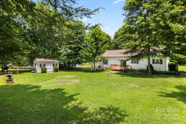 Candler, NC 28715,19 Ivy Garden DR
