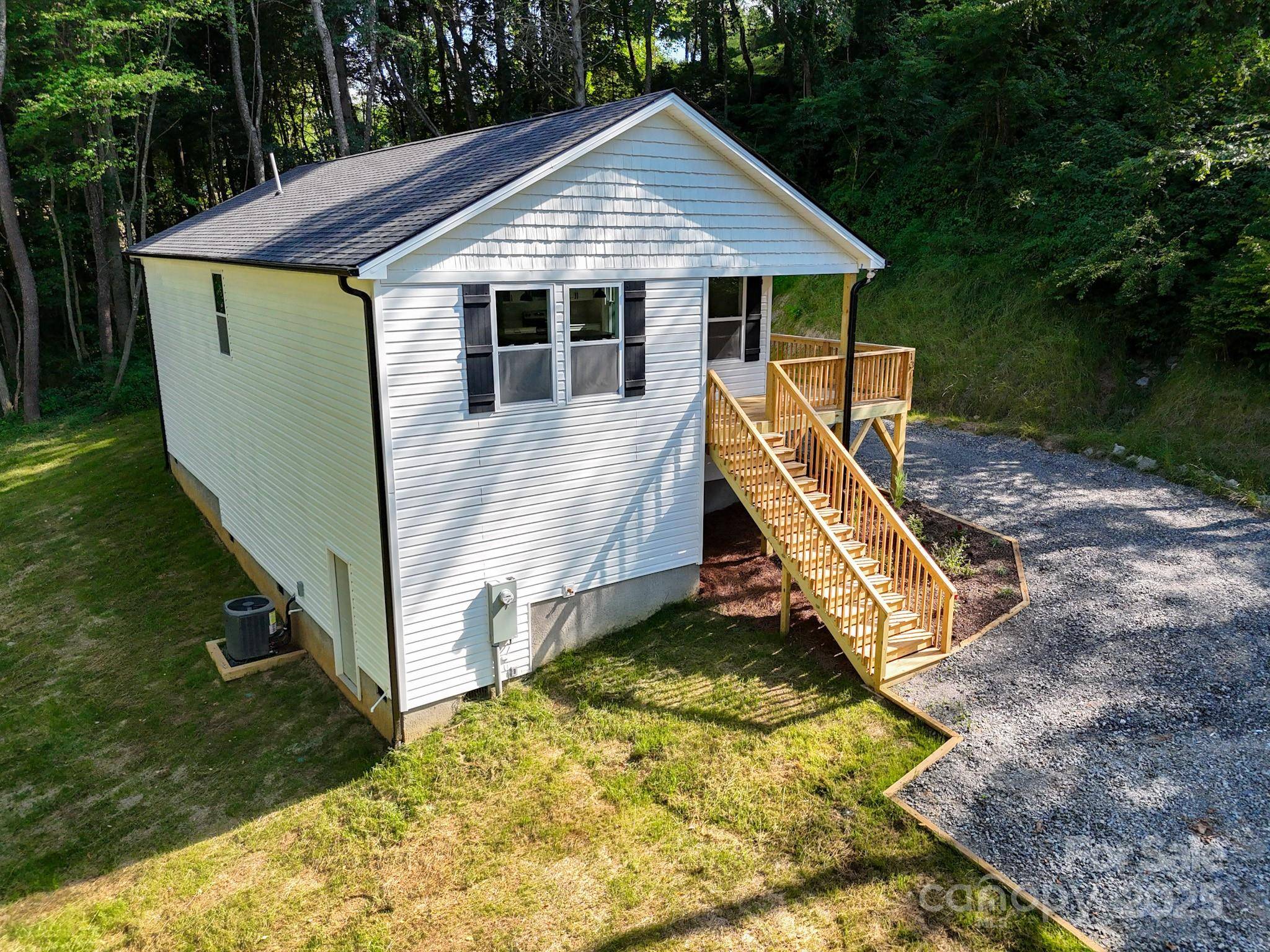 Waynesville, NC 28785,131 Acorn LN