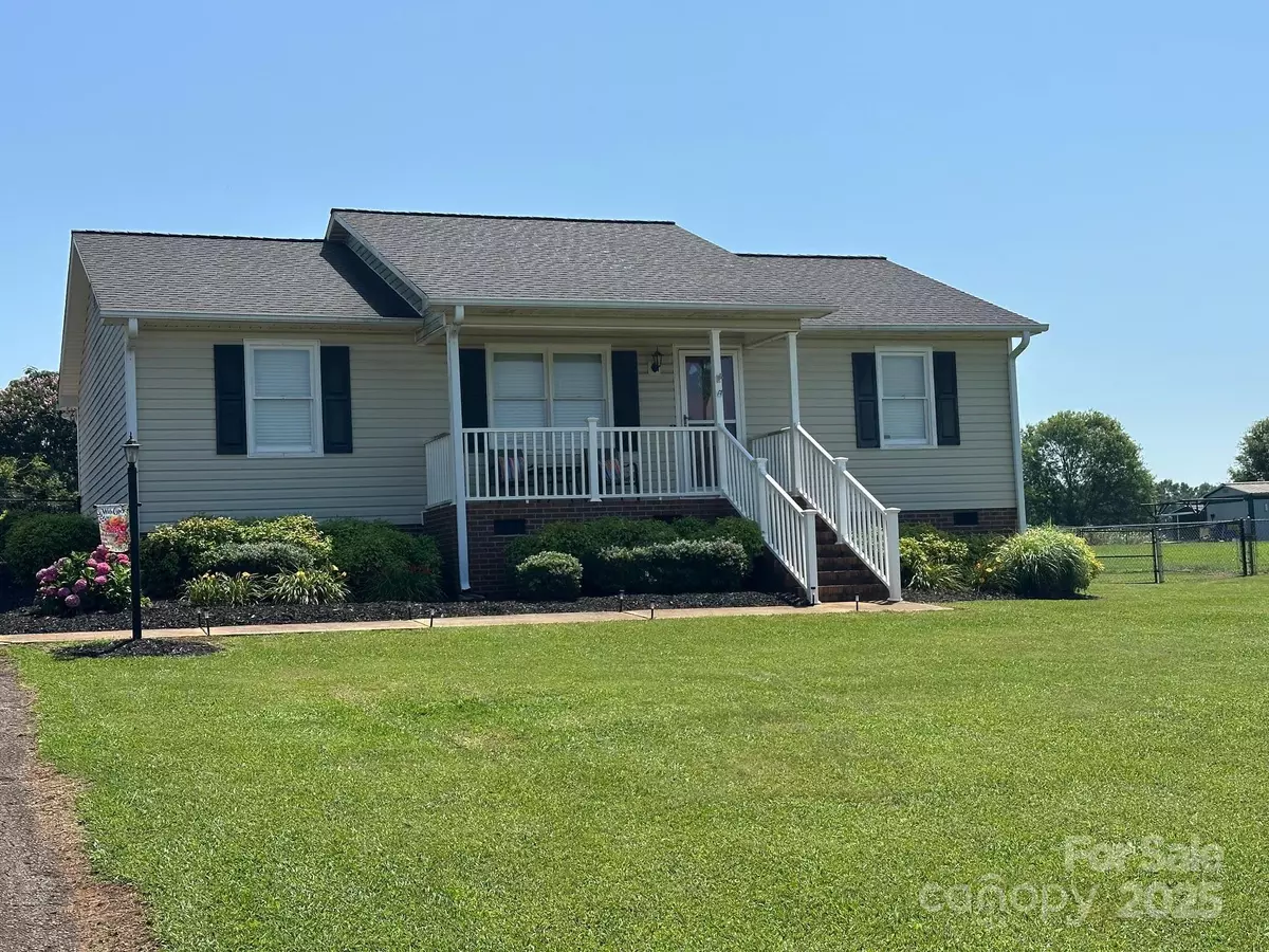 Chesnee, SC 29323,313 Salters CT