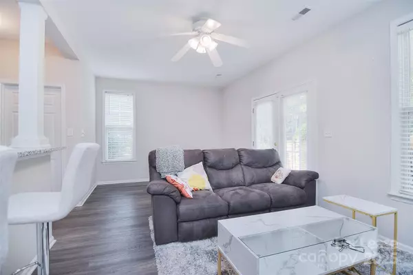 Charlotte, NC 28277,11315 Dundarrach LN