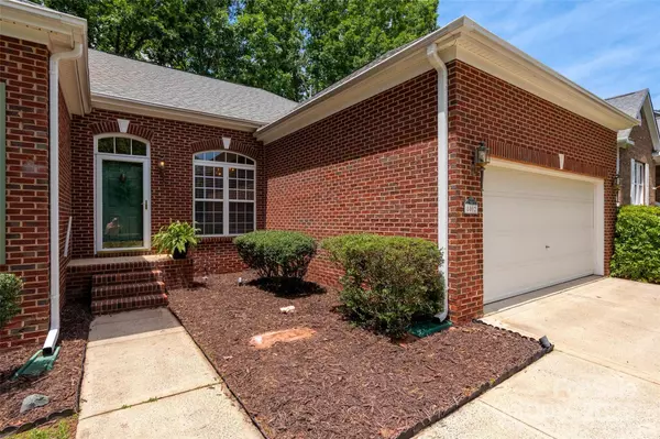 Waxhaw, NC 28173,8002 Kingston DR