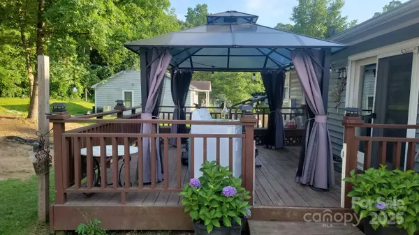 Charlotte, NC 28214,7401 Merrily LN