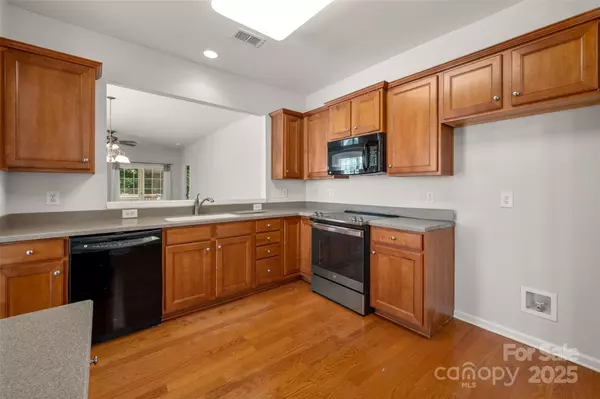 Fort Mill, SC 29707,17513 Hawks View DR