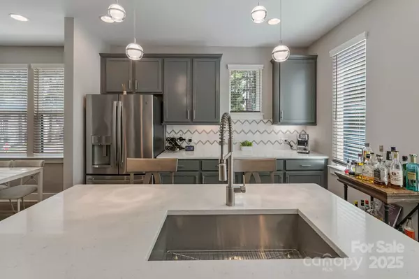Charlotte, NC 28205,2969 Simpson DR