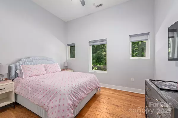 Charlotte, NC 28208,327 S Turner AVE