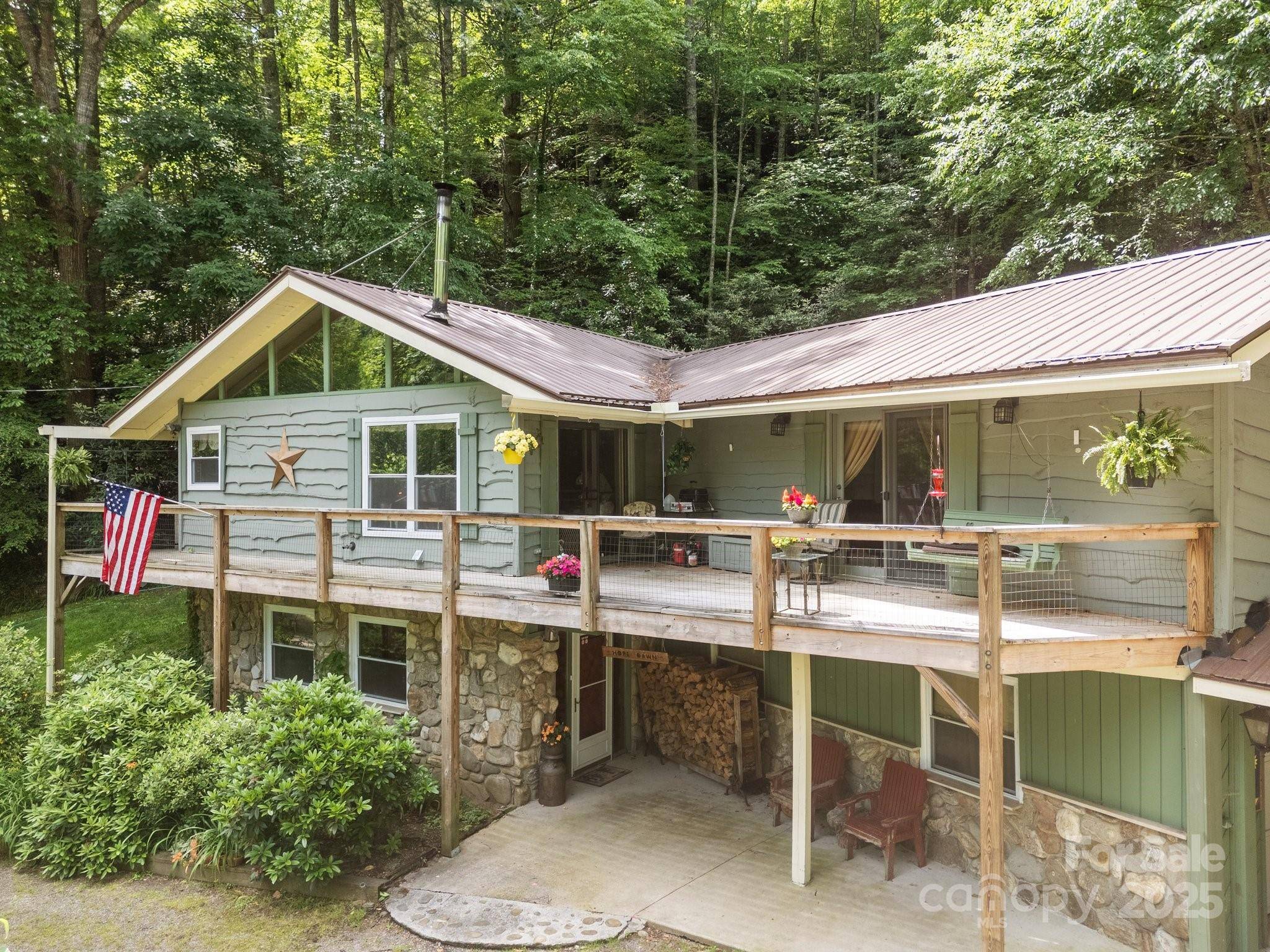 Canton, NC 28716,13884 Cruso RD