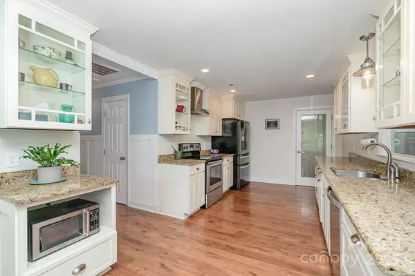 Gastonia, NC 28052,1006 Home TRL