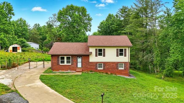 3404 Sheely RD, Lenoir, NC 28645