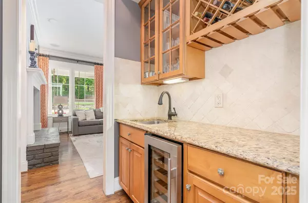 Charlotte, NC 28226,5537 Challis View LN