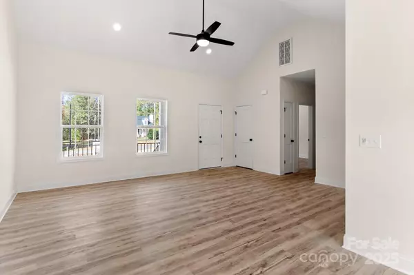 Rock Hill, SC 29730,1163 Carolina AVE