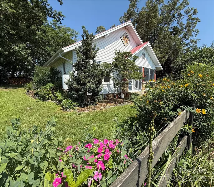 5188 Dysartsville RD, Morganton, NC 28655