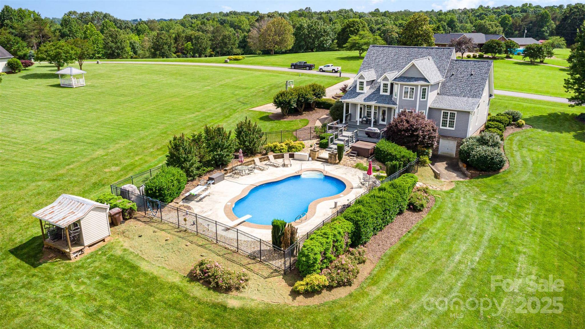 Claremont, NC 28610,3068 Green Acres LN