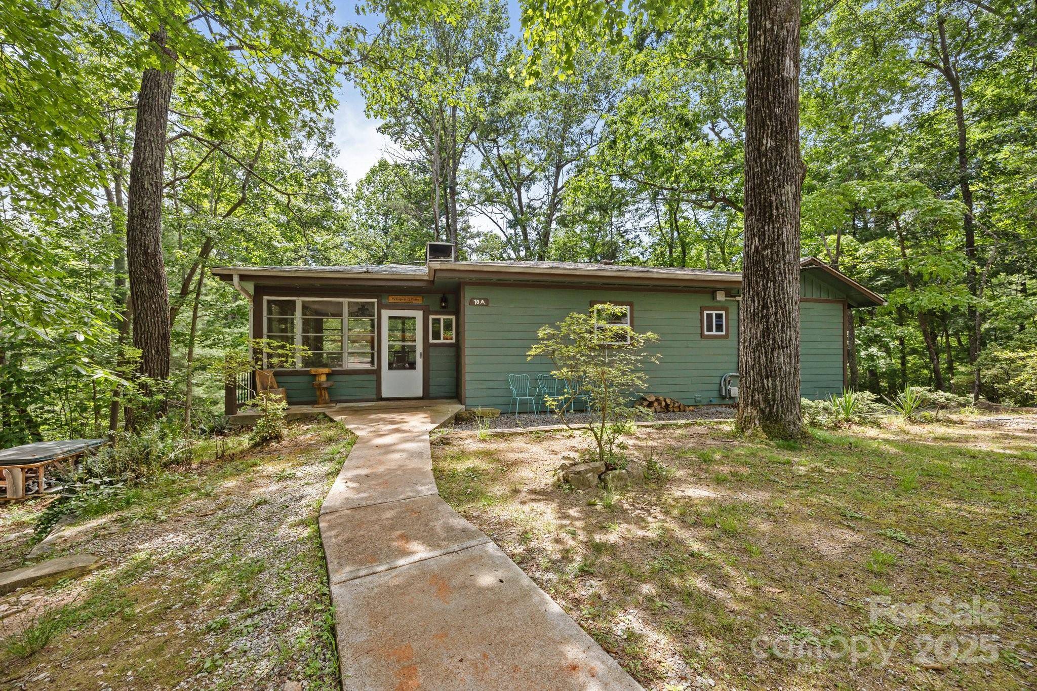 Flat Rock, NC 28731,10 Lakemont Cottage TRL