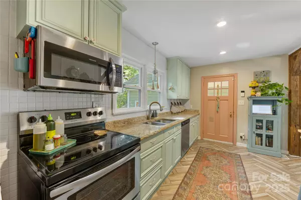 Charlotte, NC 28205,2034 Lanier AVE
