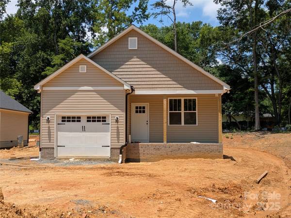 2560 S Jake Alexander BLVD S, Salisbury, NC 28146