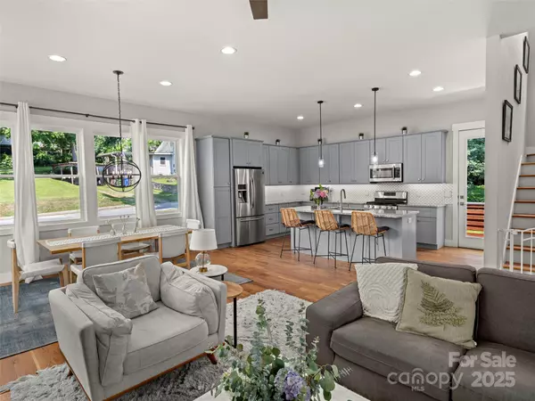 Asheville, NC 28806,9 Pennsylvania AVE