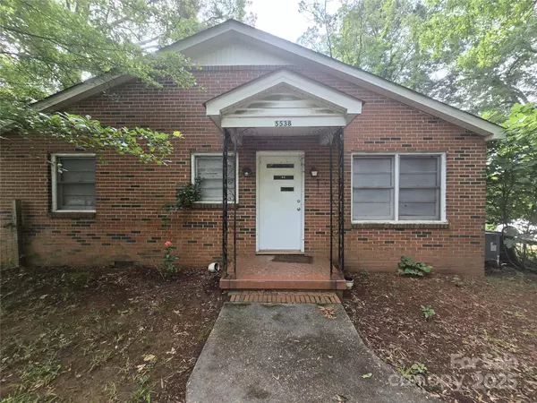 Charlotte, NC 28269,2433 Eargle RD