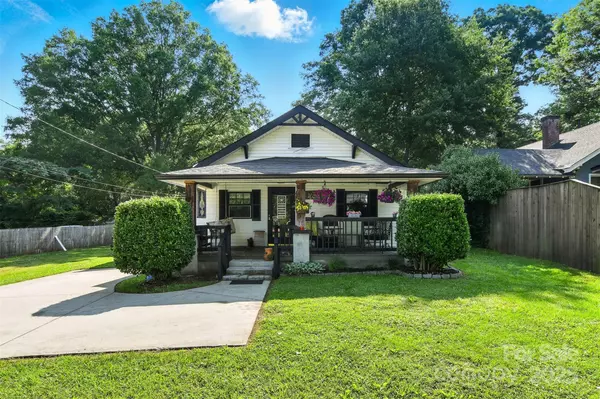 840 10th Street BLVD NW, Hickory, NC 28601