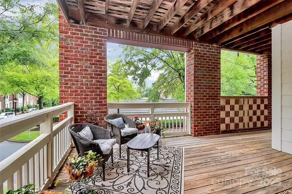 Davidson, NC 28036,921 Northeast DR