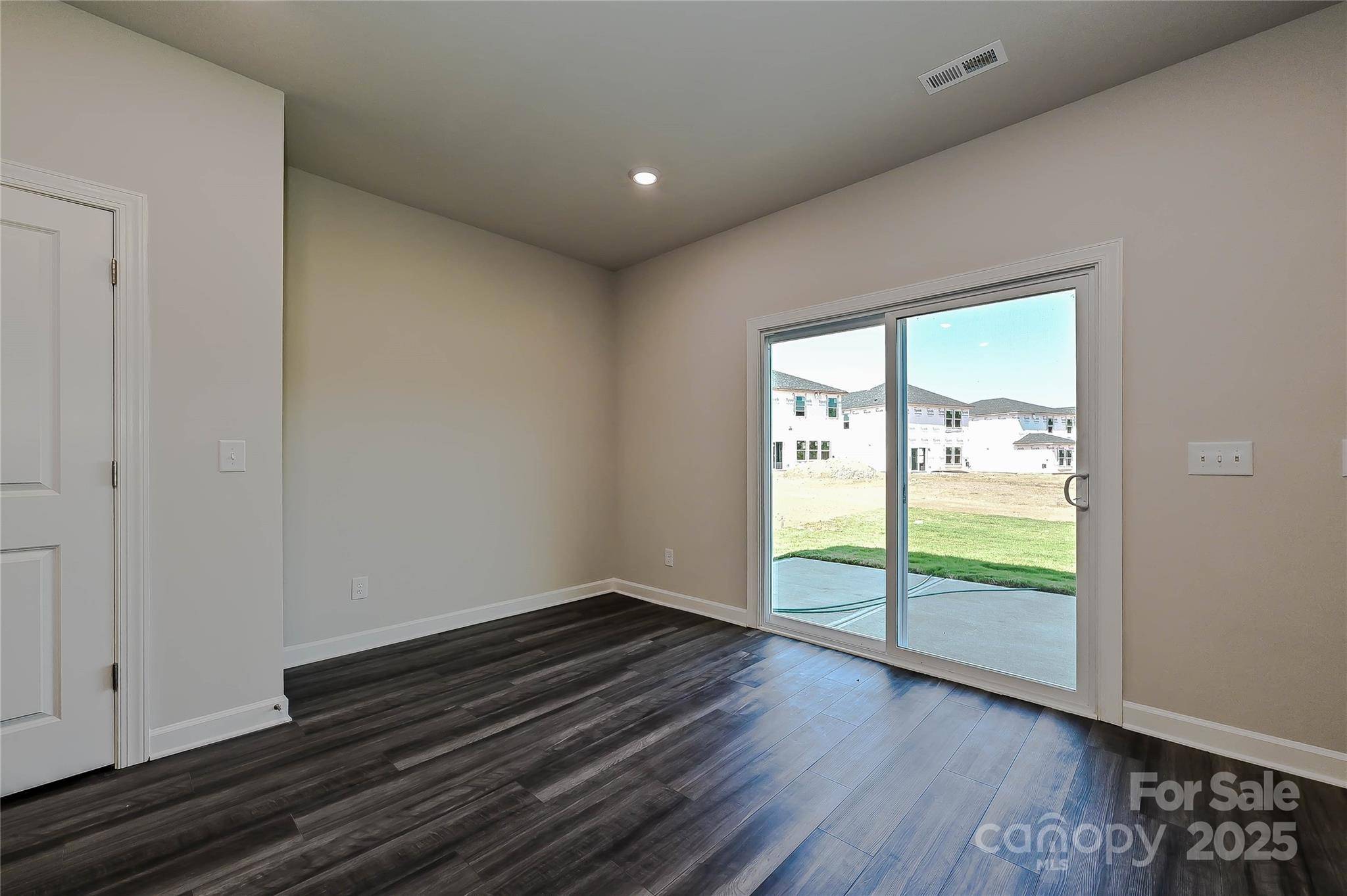 Conover, NC 28613,1449 31st ST NE