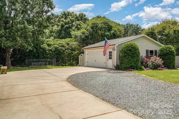 Monroe, NC 28110,5701 Cedar Hill DR