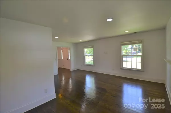Charlotte, NC 28210,7507 Thorncliff DR