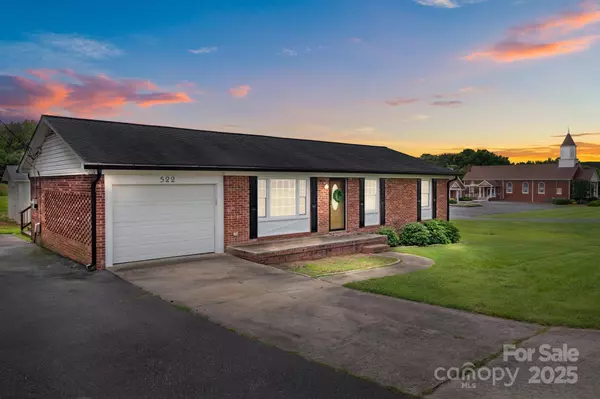 522 NE Connector HWY, Albemarle, NC 28001