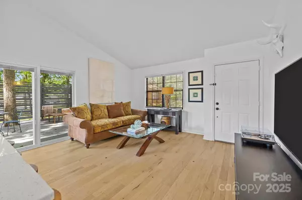 Fort Mill, SC 29715,498 Glory CT