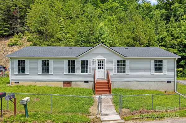 518 Primrose DR, Asheville, NC 28806