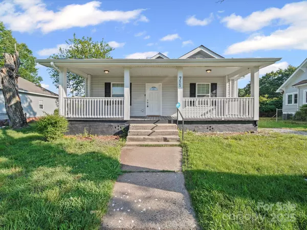 Lexington, NC 27295,711 1st Rainbow ST