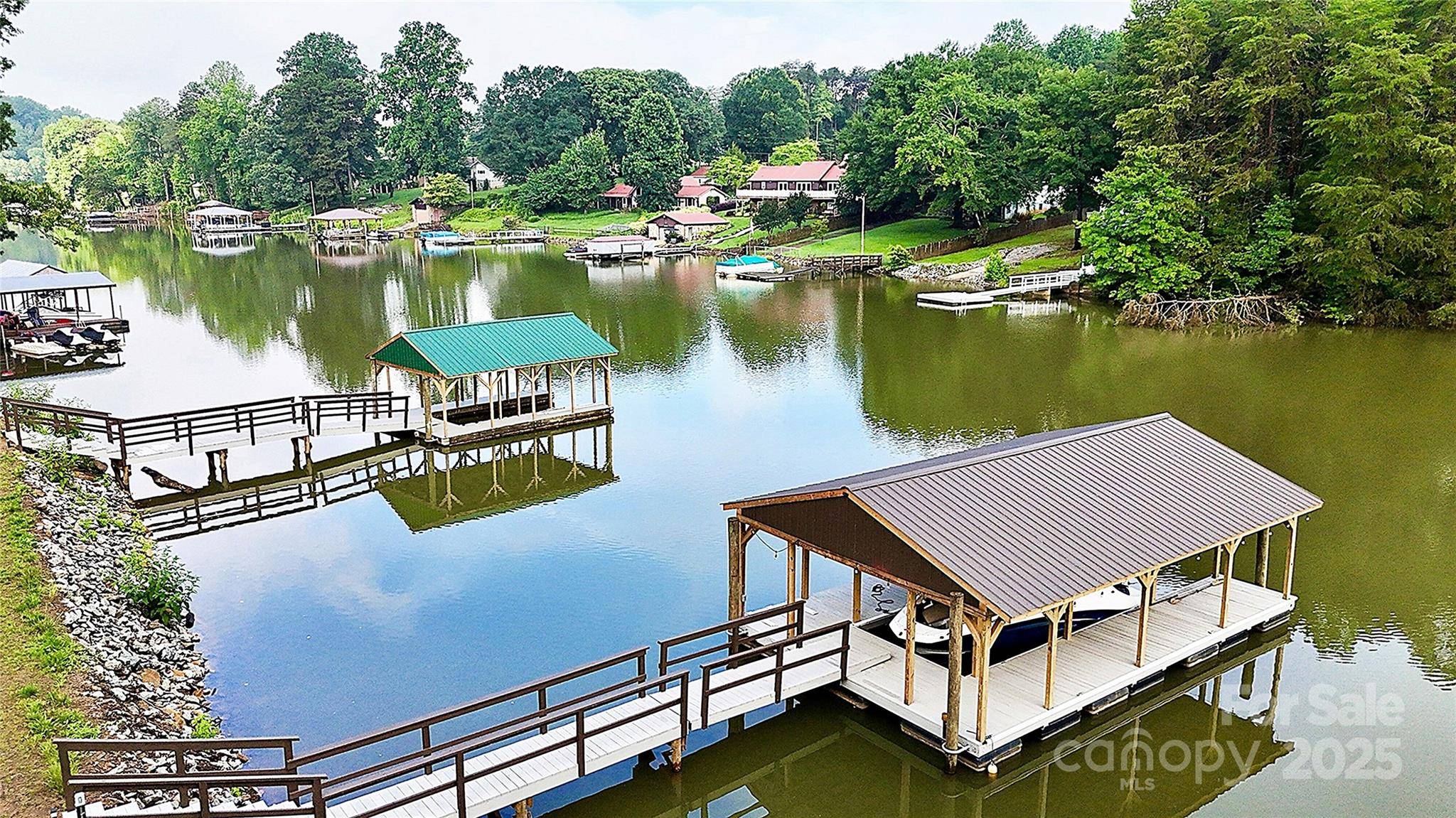 Sherrills Ford, NC 28673,6908 Shade Tree LN