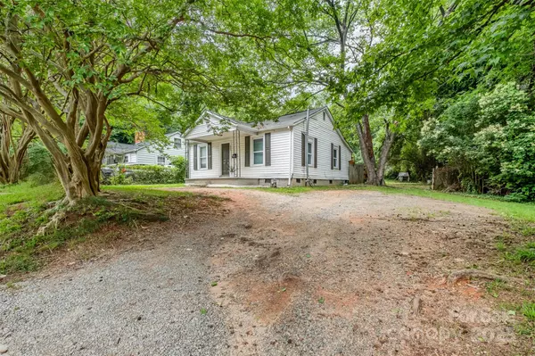 Charlotte, NC 28208,822 Cantwell ST