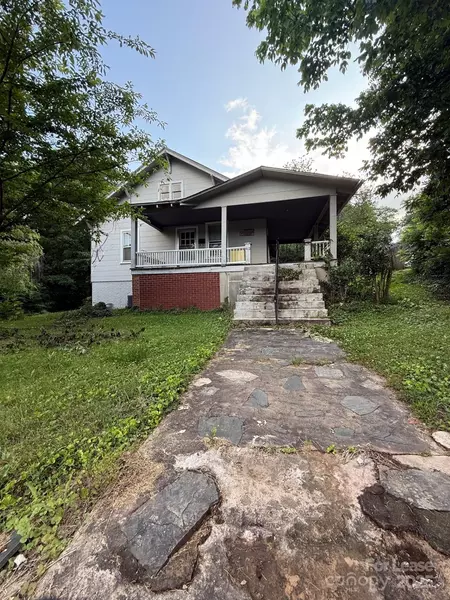 412 S Main ST, Lenoir, NC 28645