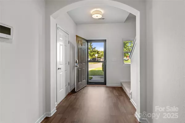 Dallas, NC 28034,2532 Blue Moss DR