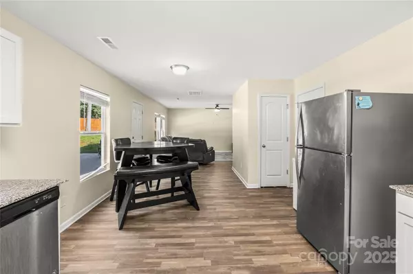 Salisbury, NC 28147,473 Wendover DR