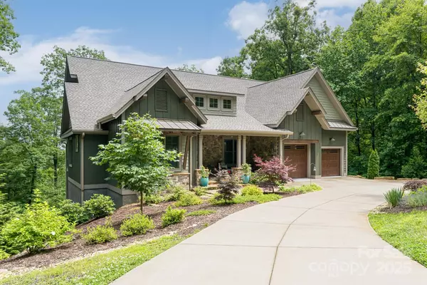Flat Rock, NC 28731,807 Hollybrook DR