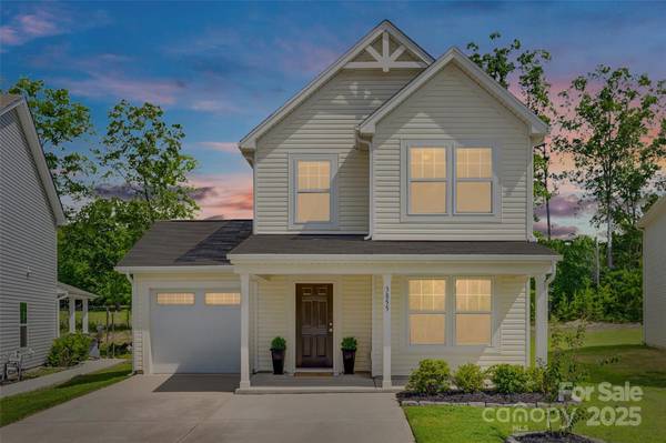 3855 Tersk DR, Midland, NC 28107