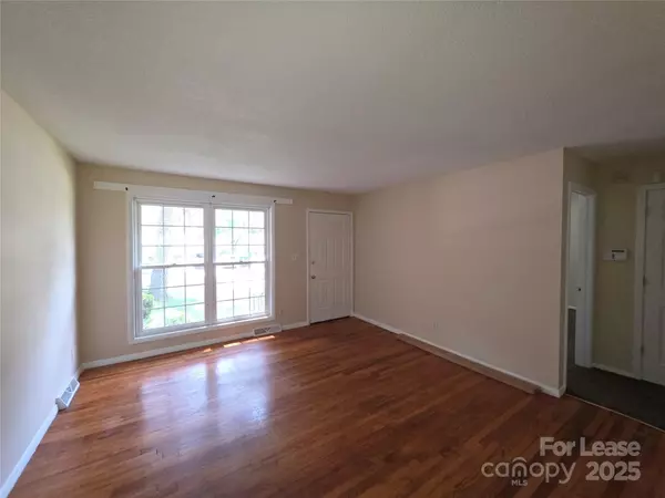Charlotte, NC 28205,3113 Erskine DR