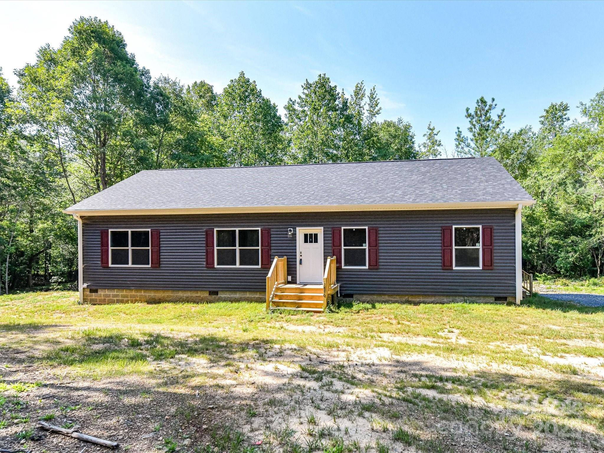 New London, NC 28127,1870 Hwy 49 None