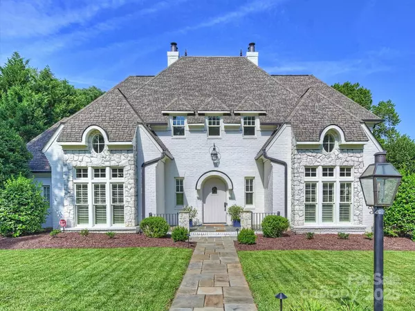 Charlotte, NC 28210,6314 Saint Stephen LN