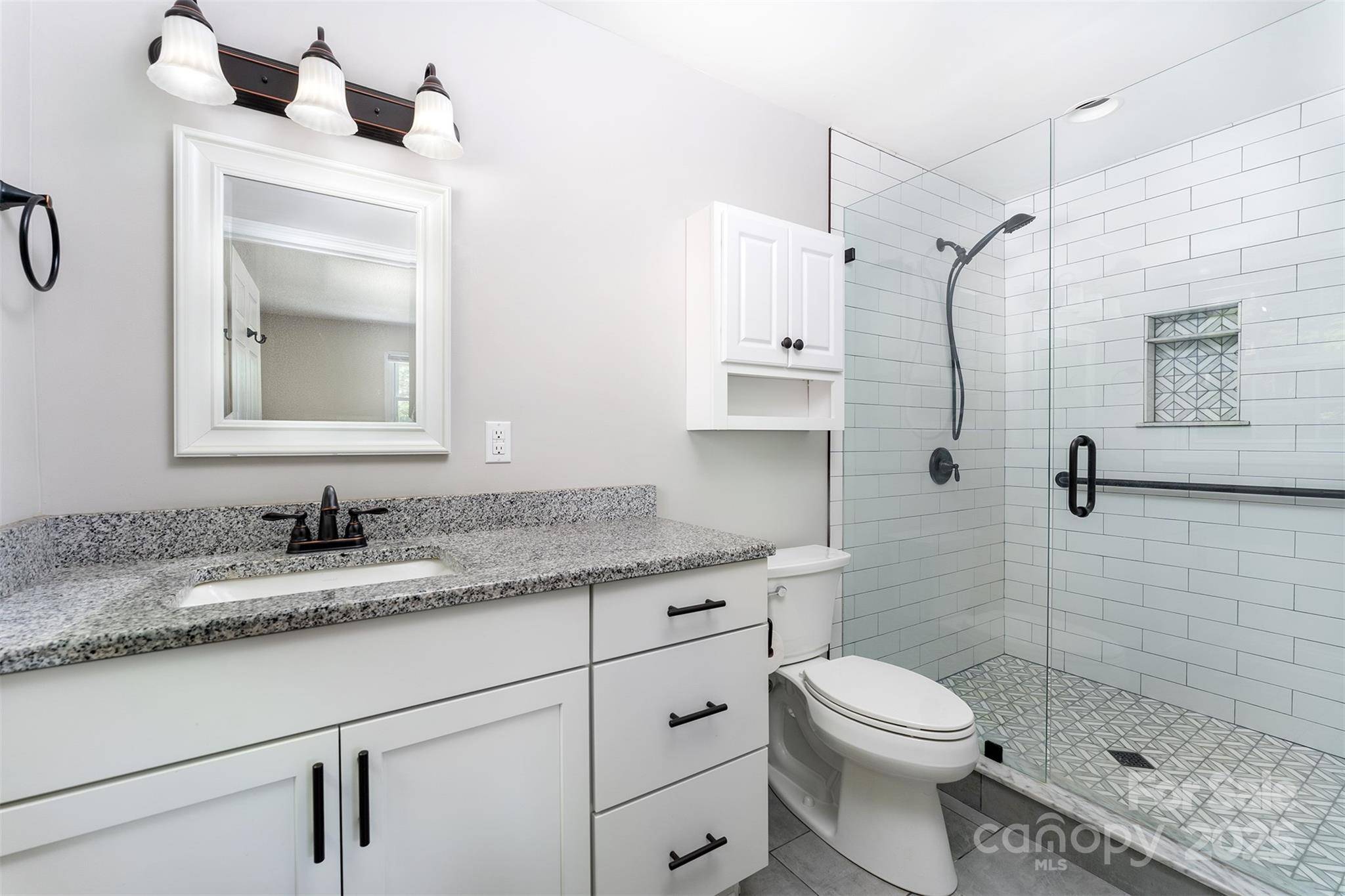 Arden, NC 28704,22 Glen Cove RD