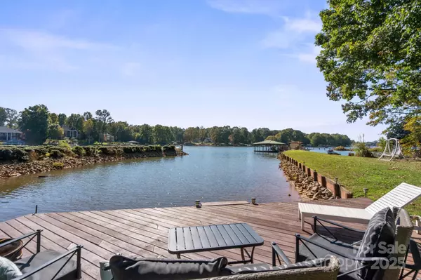 Mooresville, NC 28117,364 Catalina DR