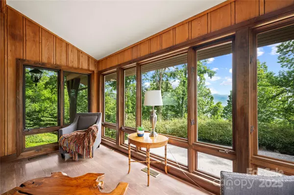 Tryon, NC 28782,2045 Hogback Mountain RD