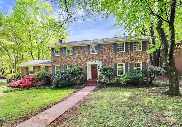 7020 Leesburg RD,  Charlotte,  NC 28215