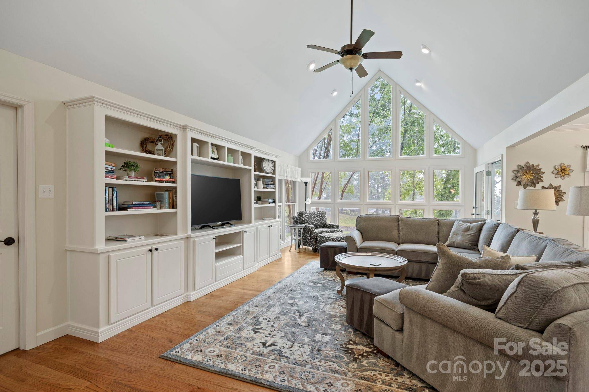 Flat Rock, NC 28731,168 Overlook DR