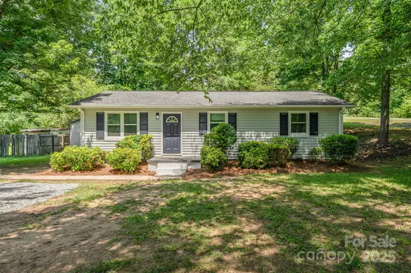 3724 Patricia DR NW, Concord, NC 28027