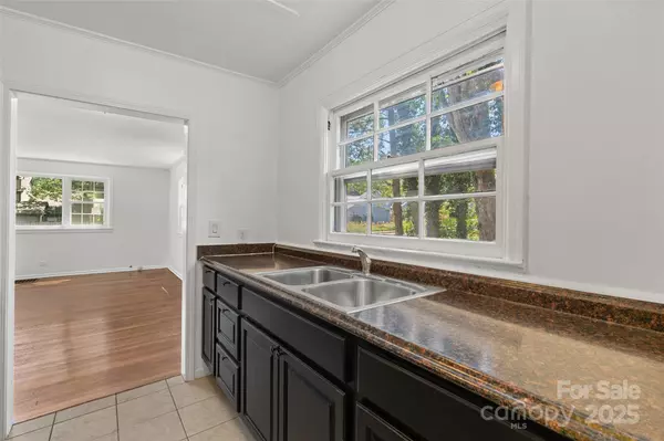 Asheville, NC 28801,167 Mount Clare AVE