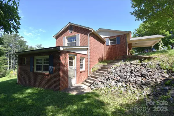 Connelly Springs, NC 28612,141 Azalea DR