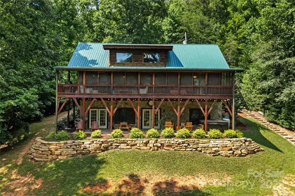 230 Mallard RD, Lake Lure, NC 28746